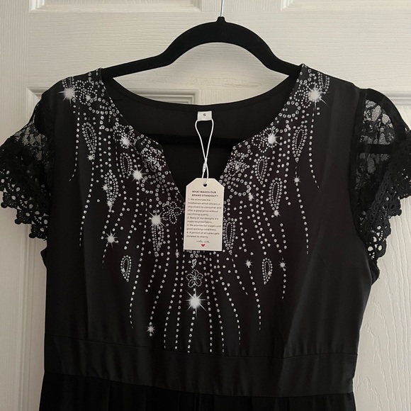 Black Dress.  size small.  never worn - Picture 1 of 3